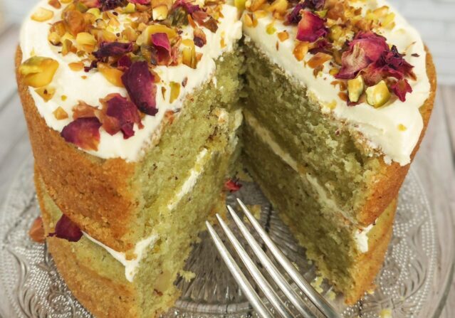 Pistachio and white chocolate cake